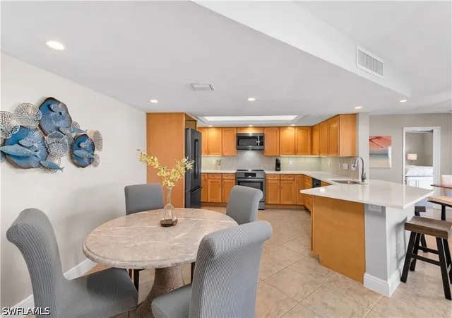 Photo 4 of Condo for sale at 1041 S Collier Blvd #402, Marco Island, FL 34145 | MLS# 226038026 | Listing updated on 2026-10-22