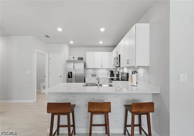 Photo 4 of Townhouse for sale at 20175 Camino Torcido Loop, North Fort Myers, FL 33917 | MLS# 2026044211 | Listing updated on 2026-10-21