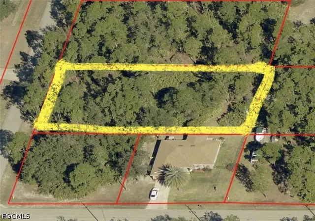 Photo 2 of Land for sale at 2302 Roosevelt Ave, Alva, FL 33920 | MLS# 2026044218 | Listing updated on 2026-10-21