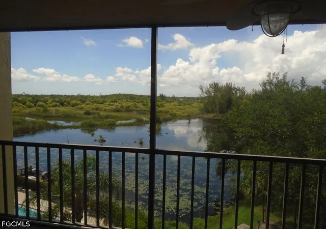 Listing Photo 1 - Condo for sale in building located at 7119 Lakeridge Vw Ct, Fort Myers, FL 33907 - Unit #403