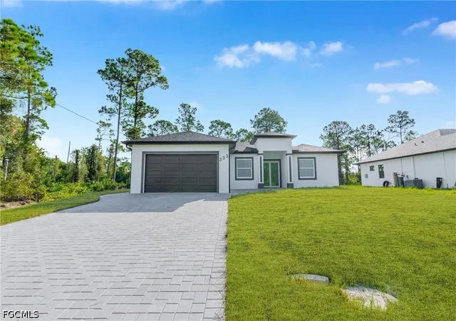 Photo 1 of Single family home for sale at 333 Lownde Ave S, Lehigh Acres, FL 33974 | MLS# 2026044460 | Listing updated on 2026-10-22