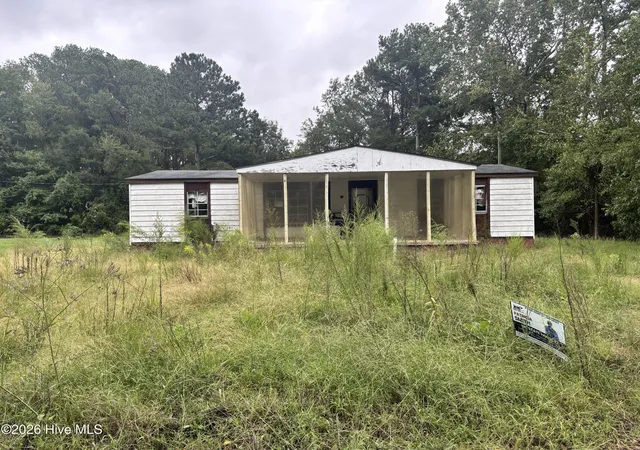 Photo 1 of Manufactured home for sale at 213 S Railroad St, Whitakers, NC 27891 | MLS# 100609954 | Listing updated on 2026-10-13