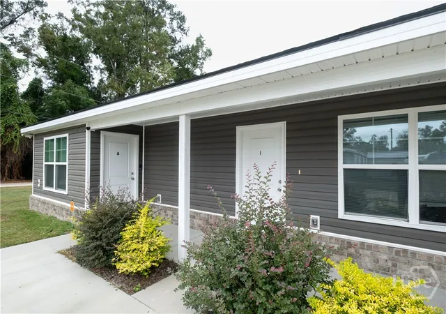 Photo 1 of Multi family home for sale at 36 Sw Pine St, Ludowici, GA 31316 | MLS# SA364422 | Listing updated on 2026-09-11