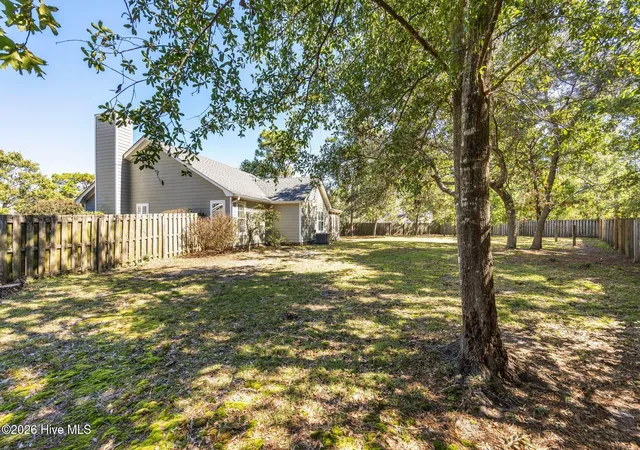 Photo 4 of Single family home for sale at 915 Turgotine Ln, Wilmington, NC 28412 | MLS# 100611366 | Listing updated on 2026-10-24