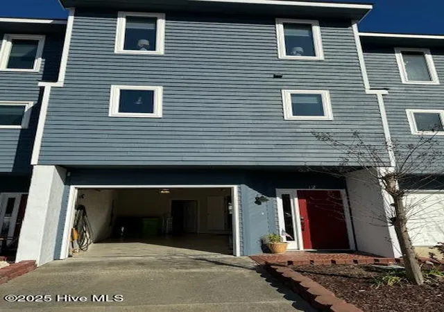 Photo 3 of Townhouse for sale at 12 Eastern Shore Townhouses, Bridgeton, NC 28519 | MLS# 100603581 | Listing updated on 2026-10-02