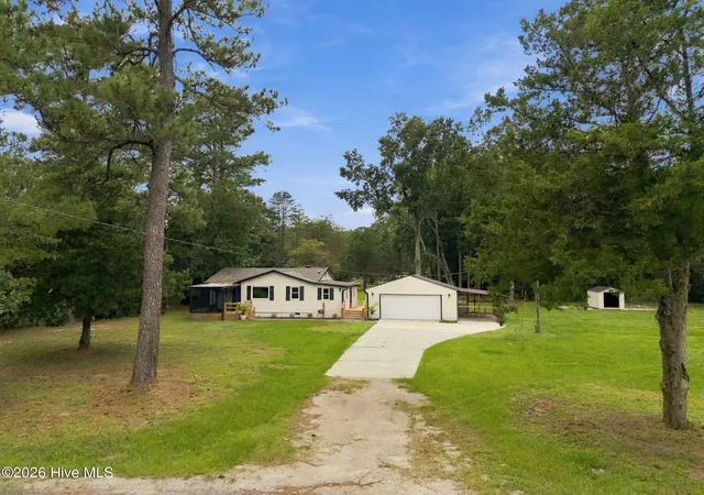 Photo 3 of Single family home for sale at 190 Old Brg Rd, Rocky Point, NC 28457 | MLS# 100603380 | Listing updated on 2026-09-15