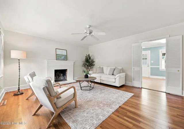 Photo 3 of Single family home for sale at 1502 E Wright Rd, Greenville, NC 27858 | MLS# 100602332 | Listing updated on 2026-09-20