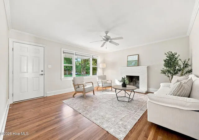 Photo 3 of Single family home for sale at 1502 E Wright Rd, Greenville, NC 27858 | MLS# 100602332 | Listing updated on 2026-09-20