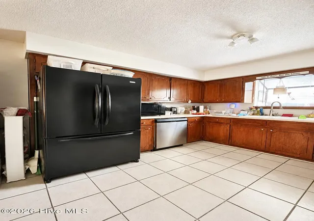 Photo 3 of Townhouse for sale at 117 Quarterdeck Townes, New Bern, NC 28562 | MLS# 100601247 | Listing updated on 2026-09-03