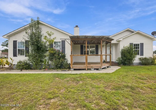 Photo 1 of Single family home for sale at 123 Wheaton Dr, Richlands, NC 28574 | MLS# 100603257 | Listing updated on 2026-09-13