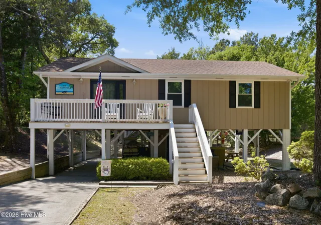 Photo 1 of Single family home for sale at 137 Doe Dr, Emerald Isle, NC 28594 | MLS# 100569426 | Listing updated on 2026-09-10