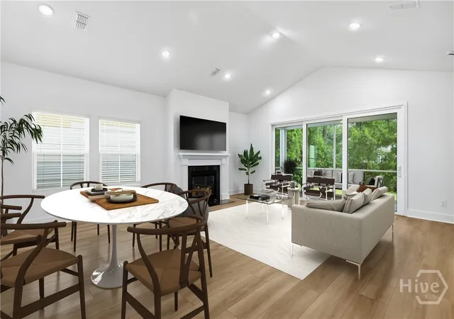 Photo 2 of Single family home for sale at 199 Mage St, Savannah, GA 31302 | MLS# SA364280 | Listing updated on 2026-09-12