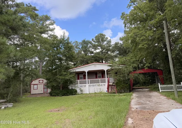 Photo 2 of Single family home for sale at 817 Pamlico Rd, Oriental, NC 28571 | MLS# 100603499 | Listing updated on 2026-09-14