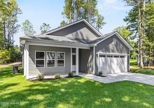 Photo 3 of Single family home for sale at 121 Neck Rd SE, Bolivia, NC 28422 | MLS# 100560415 | Listing updated on 2026-10-30