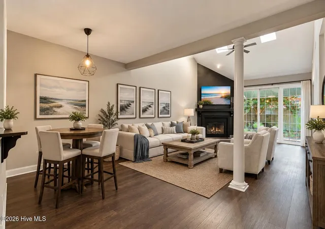 Photo 3 of Townhouse for sale at 233 Racine Dr #47, Wilmington, NC 28403 | MLS# 100601253 | Listing updated on 2026-09-03