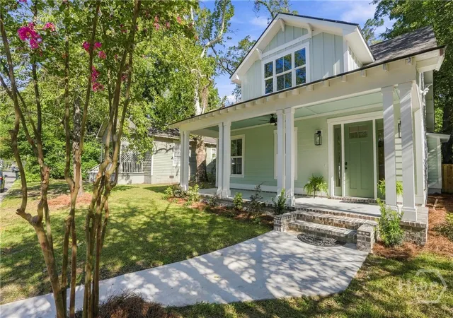 Photo 2 of Single family home for sale at 712 E 34th Street, Savannah, GA 31401 | MLS# SA364862 | Listing updated on 2026-10-28