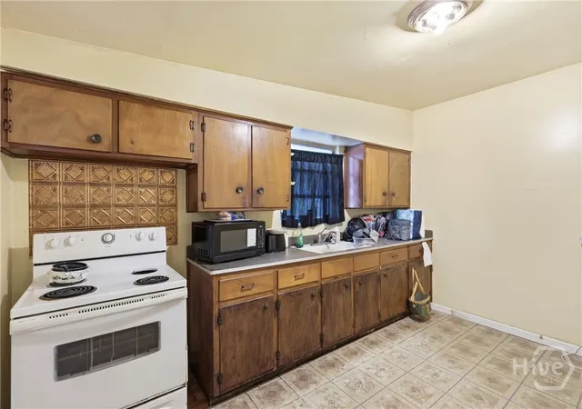 Photo 12 of Single family home for sale at 1214 E 60th Street, Savannah, GA 31404 | MLS# SA363659 | Listing updated on 2026-09-02