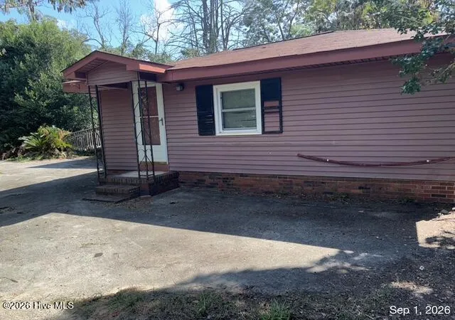 Photo 2 of Single family home for sale at 309 Ellenton Ave, New Ellenton, SC 29809 | MLS# 100600217 | Listing updated on 2026-09-01