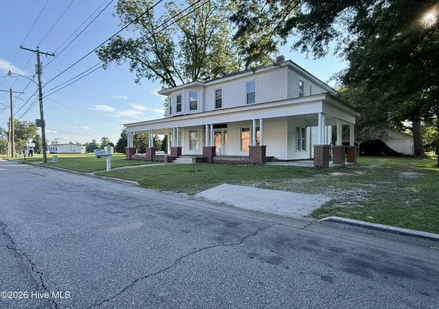 Photo 3 of Single family home for sale at 106 S Broad St, Everetts, NC 27825 | MLS# 100600895 | Listing updated on 2026-09-03