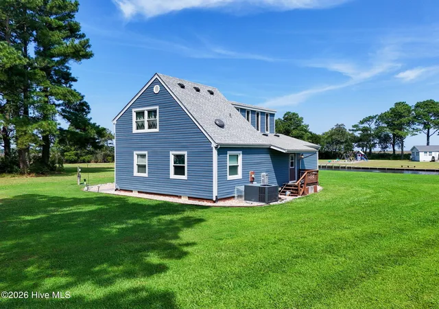 Photo 3 of Single family home for sale at 112 Canadian Goose Dr, Currituck, NC 27929 | MLS# 100601278 | Listing updated on 2026-09-25
