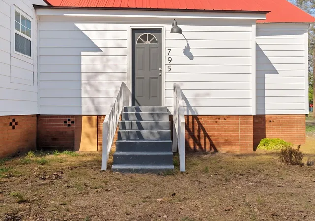 Photo 2 of Single family home for sale at 795 Leitner St, Graniteville, SC 29829 | MLS# 100602791 | Listing updated on 2026-09-11