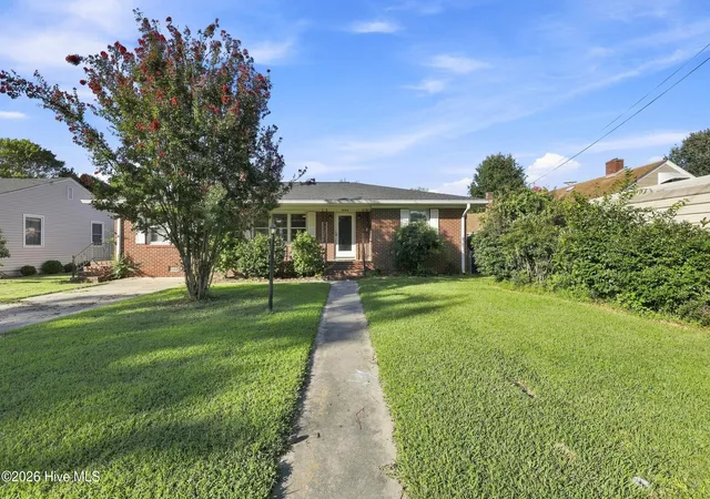 Photo 1 of Single family home for sale at 920 Hunnicutt Ave, Elizabeth City, NC 27909 | MLS# 100601114 | Listing updated on 2026-09-12