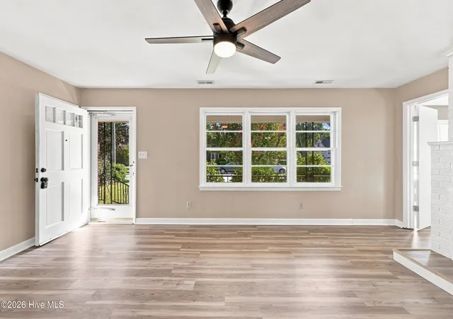 Photo 4 of Single family home for sale at 920 Hunnicutt Ave, Elizabeth City, NC 27909 | MLS# 100601114 | Listing updated on 2026-09-12