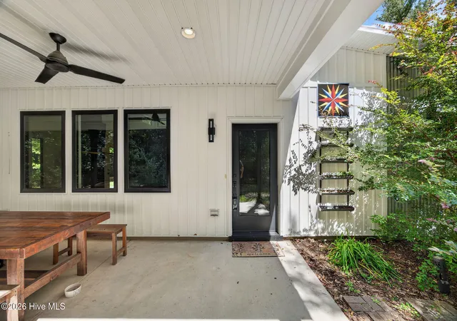 Photo 4 of Single family home for sale at 122 Progress Dr, Burgaw, NC 28425 | MLS# 100601950 | Listing updated on 2026-09-09