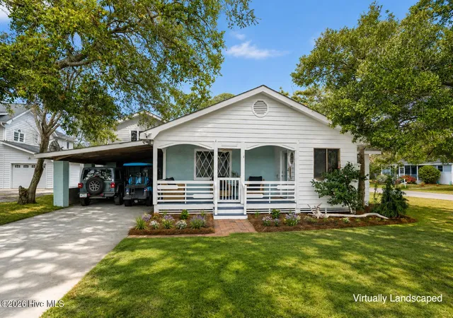Photo 1 of Single family home for sale at 109 River Dr, Southport, NC 28461 | MLS# 100564624 | Listing updated on 2026-09-02