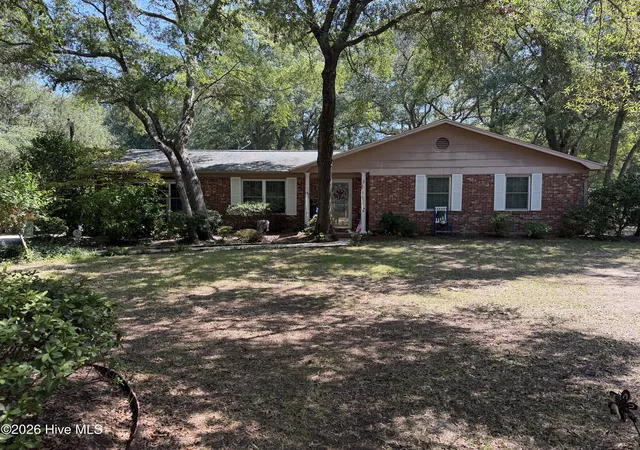 Photo 3 of Single family home for sale at 810 E Cape Harbor Dr, Southport, NC 28461 | MLS# 100599527 | Listing updated on 2026-09-20