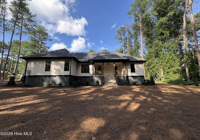 Photo 3 of Single family home for sale at 40 S Shamrock Dr, Jackson Springs, NC 27281 | MLS# 100560436 | Listing updated on 2026-10-12