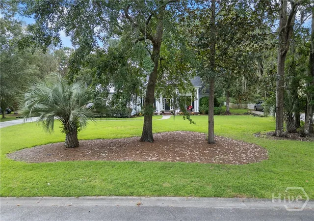 Photo 4 of Single family home for sale at 47 Myrtlewood Dr, Savannah, GA 31405 | MLS# SA364039 | Listing updated on 2026-09-10