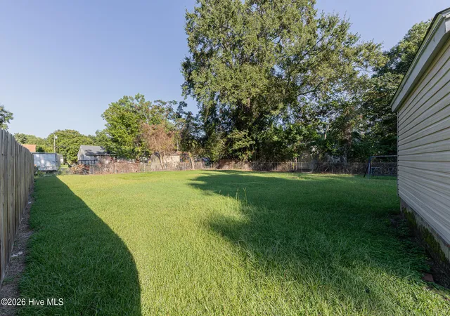 Photo 3 of Single family home for sale at 111 Dogwood Dr, Jacksonville, NC 28540 | MLS# 100601394 | Listing updated on 2026-09-11
