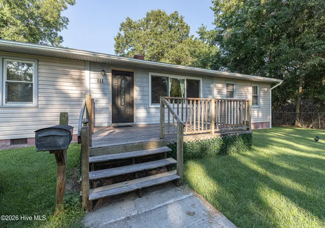 Photo 2 of Single family home for sale at 111 Dogwood Dr, Jacksonville, NC 28540 | MLS# 100601394 | Listing updated on 2026-09-11