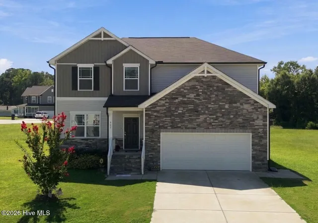 Photo 2 of Single family home for sale at 202 Queenstown Dr, Kenly, NC 27542 | MLS# 100603370 | Listing updated on 2026-10-06