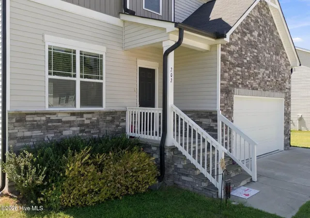 Photo 4 of Single family home for sale at 202 Queenstown Dr, Kenly, NC 27542 | MLS# 100603370 | Listing updated on 2026-10-06