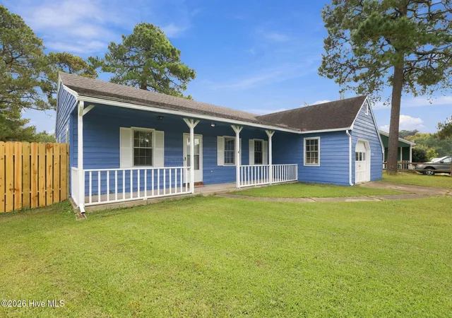 Photo 3 of Single family home for sale at 2218 Bridle Trl, Midway Park, NC 28544 | MLS# 100598807 | Listing updated on 2026-10-27