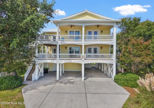 Photo 2 of Single family home for sale at 107 Se 69th St, Oak Island, NC 28465 | MLS# 100599122 | Listing updated on 2026-09-11