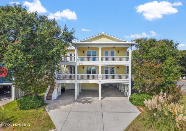 Photo 3 of Single family home for sale at 107 Se 69th St, Oak Island, NC 28465 | MLS# 100599122 | Listing updated on 2026-09-11