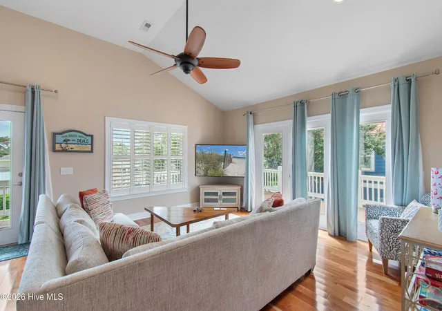 Photo 4 of Single family home for sale at 107 Se 69Th St, Oak Island, NC 28465 | MLS# 100599122 | Listing updated on 2026-10-19
