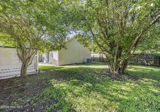 Photo 4 of Single family home for sale at 803 Grathwol Dr, Wilmington, NC 28405 | MLS# 100602620 | Listing updated on 2026-09-24