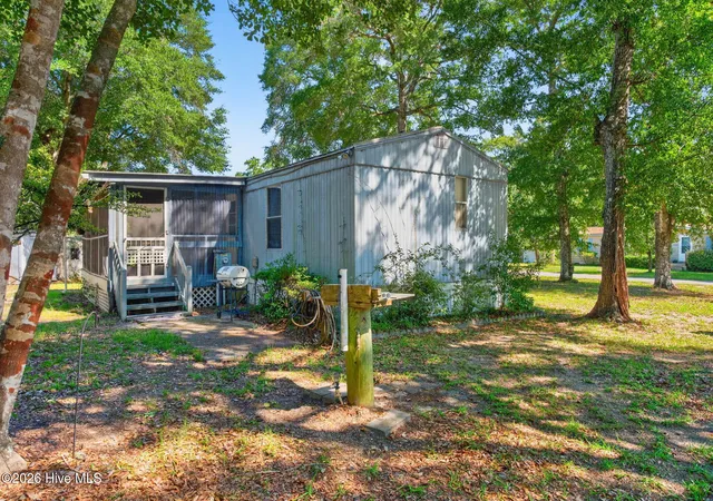 Photo 2 of Manufactured home for sale at 1649 Woodview Cir Sw, Ocean Isle Beach, NC 28469 | MLS# 100601713 | Listing updated on 2026-09-15