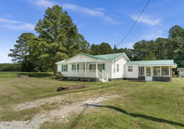 Photo 2 of Single family home for sale at 3537 S Nc 11 Hwy, Wallace, NC 28466 | MLS# 100601726 | Listing updated on 2026-10-02