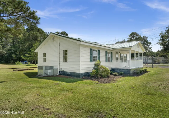 Photo 3 of Single family home for sale at 3537 S Nc 11 Hwy, Wallace, NC 28466 | MLS# 100601726 | Listing updated on 2026-10-02