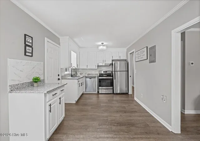 Photo 3 of Single family home for sale at 204 E Branch St, Benson, NC 27504 | MLS# 100600231 | Listing updated on 2026-09-16