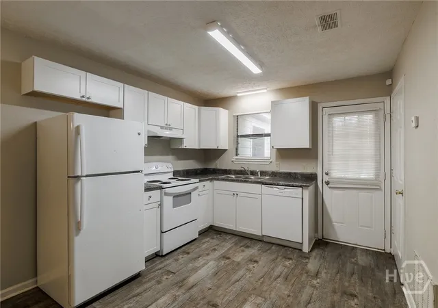 Listing Photo 3 - Condo for sale in building located at 106/108 Upland, Athens, GA 30605