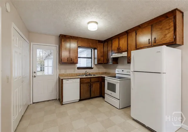 Listing Photo 5 - Condo for sale in building located at 106/108 Upland, Athens, GA 30605