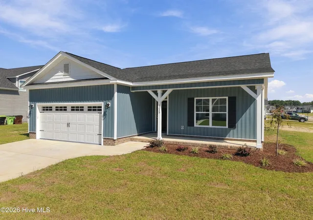 Photo 3 of Single family home for sale at 3229 Meadow Dr, Farmville, NC 27828 | MLS# 100587070 | Listing updated on 2026-09-11