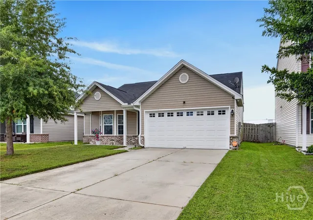 Photo 3 of Single family home for sale at 10 Hasty Point Rd, Port Wentworth, GA 31407 | MLS# SA364088 | Listing updated on 2026-09-10