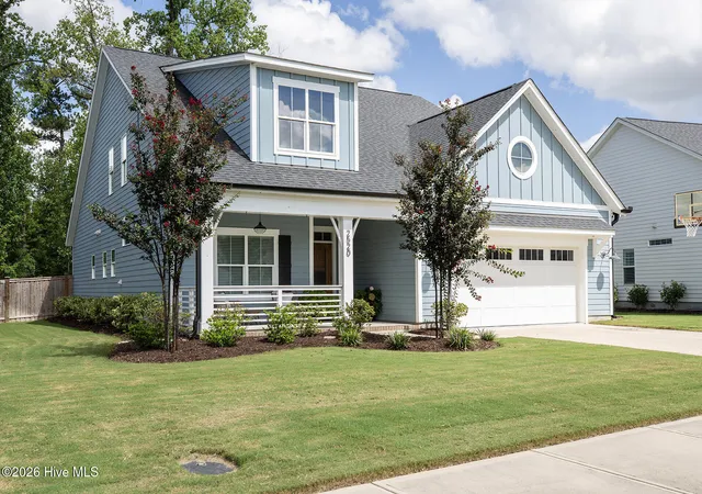 Single family home for sale at 2520 Lakeside Cir, Wilmington, NC 28401 | MLS# 100602810